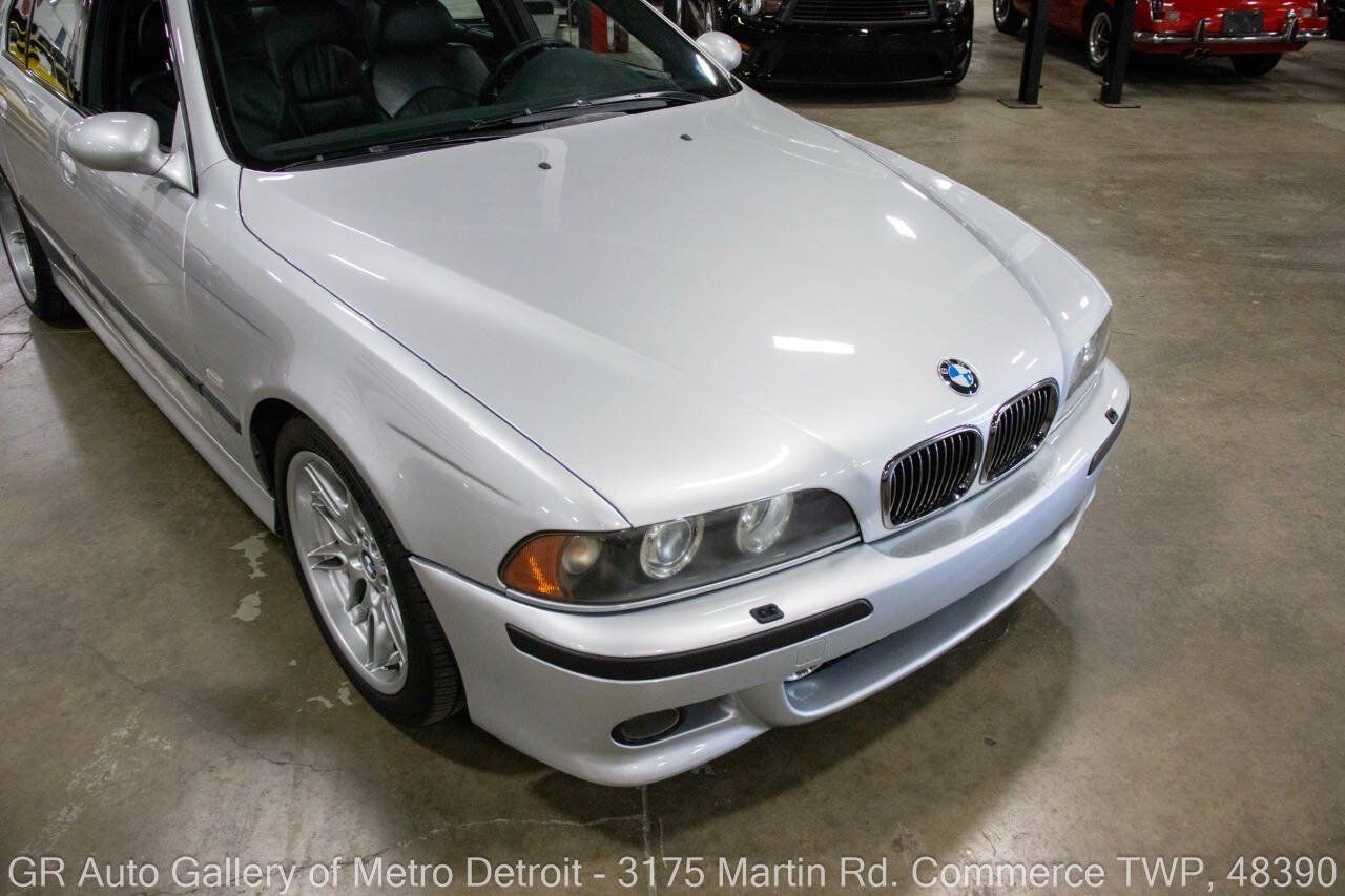 Used 2003 BMW M5 RWD image 13