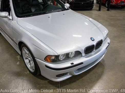 Used 2003 BMW M5 RWD image 13