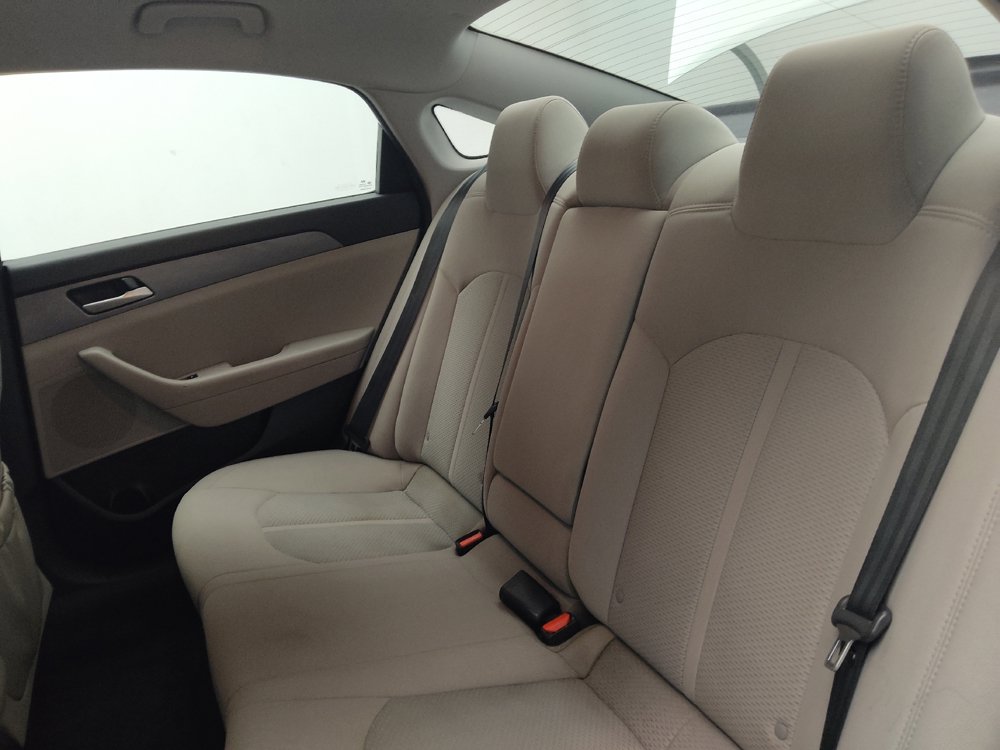 Used 2018 Hyundai Sonata SE FWD image 18