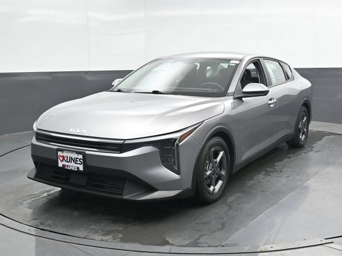 Used 2025 Kia K4 FWD image 7