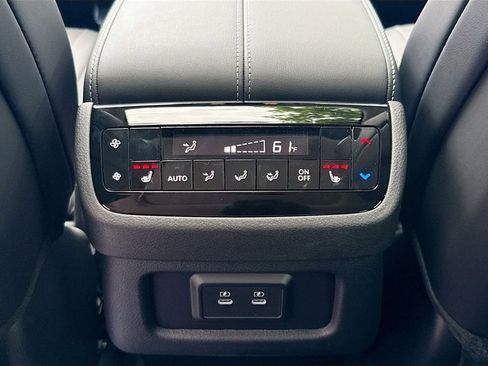 Used 2026 INFINITI QX60 Luxe w/ Cargo Package image 28