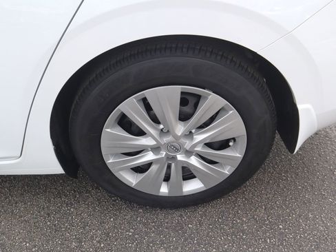 Used 2025 Nissan Sentra S image 9