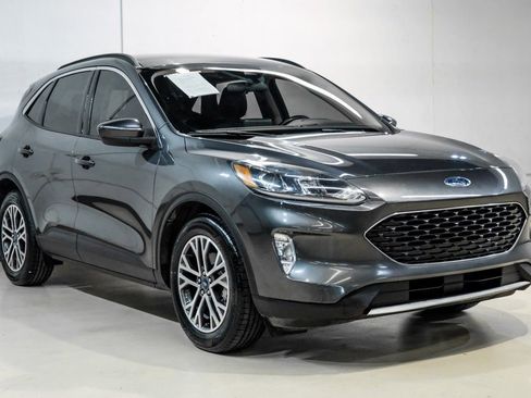 Used 2020 Ford Escape SEL image 6