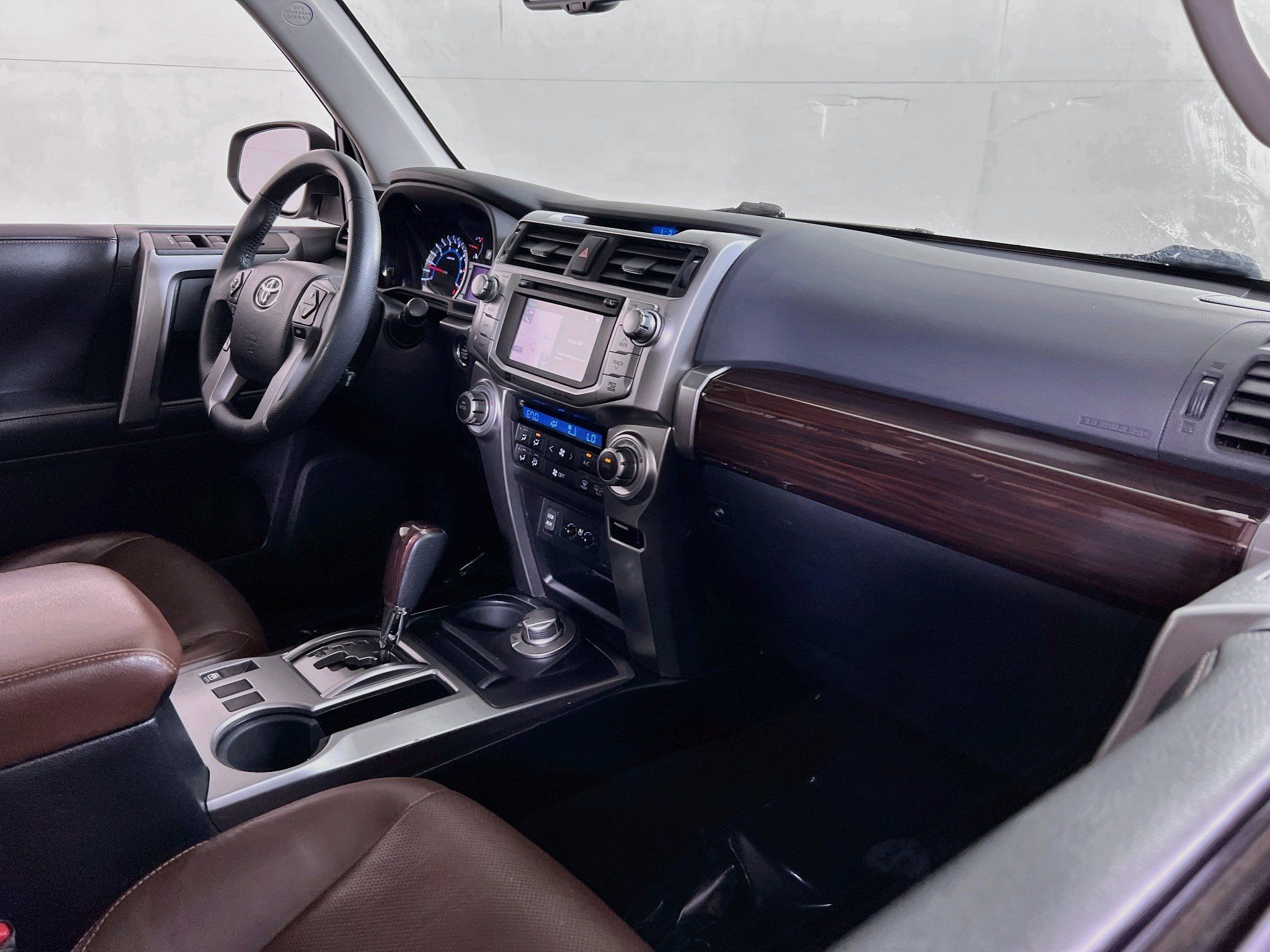 Used 2019 Toyota 4Runner Limited AWD/4WD image 28