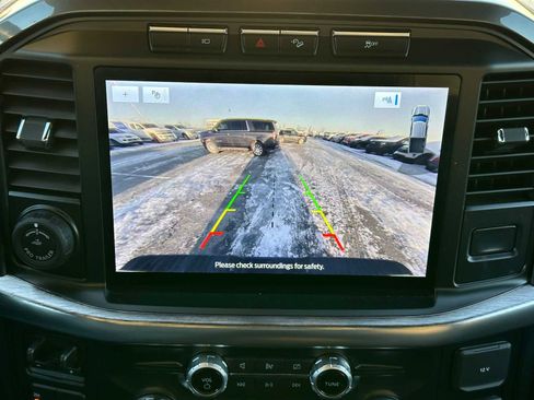 Used 2022 Ford F150 Lariat w/ Max Trailer Tow Package image 28