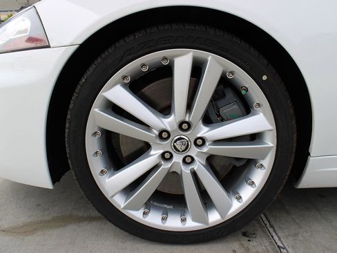 Used 2011 Jaguar XKR R image 31