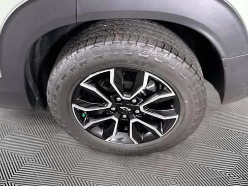 Used 2025 Chevrolet TrailBlazer ACTIV w/ Convenience Package FWD image 33