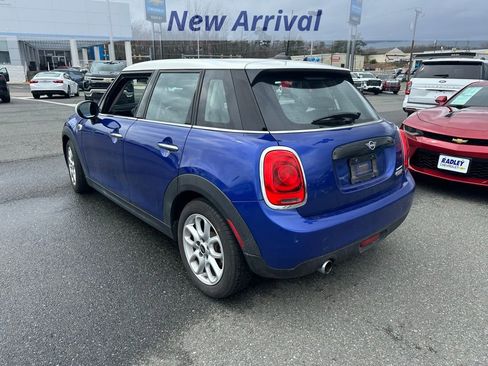 Used 2019 MINI Cooper 4-Door Hardtop image 9