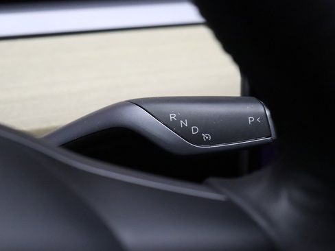 Used 2021 Tesla Model Y Long Range image 44