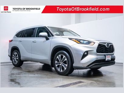 Used 2023 Toyota Highlander XLE
