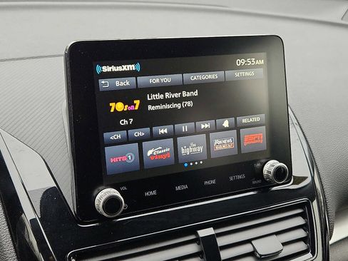 Used 2023 Mitsubishi Eclipse Cross LE image 16