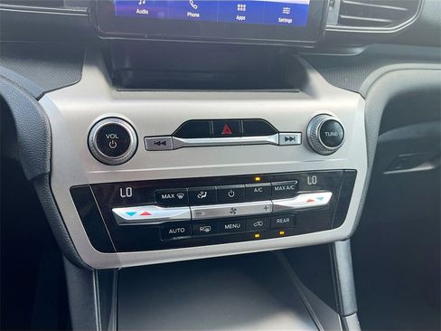 Used 2021 Ford Explorer 2WD image 15