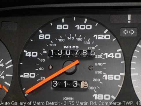 Used 1988 Porsche 944 Turbo image 18