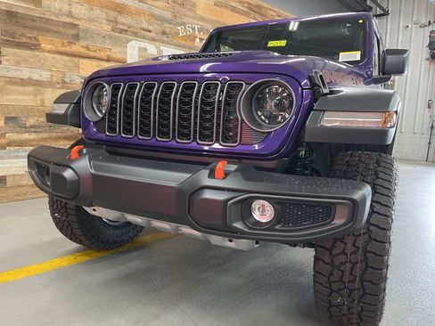 New 2026 Jeep Gladiator Mojave AWD/4WD image 15