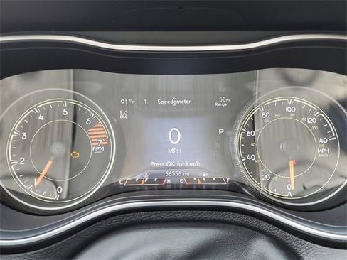 Used 2023 Jeep Cherokee Altitude Lux image 9