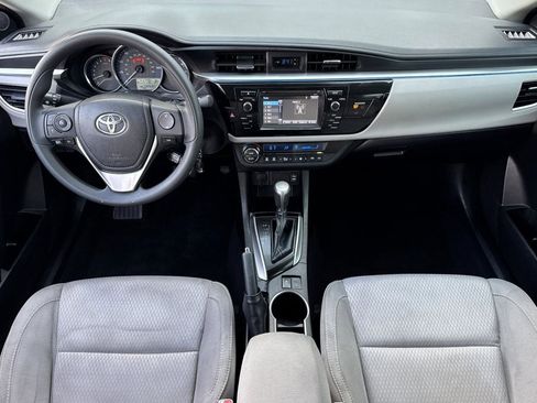 Used 2014 Toyota Corolla LE image 15