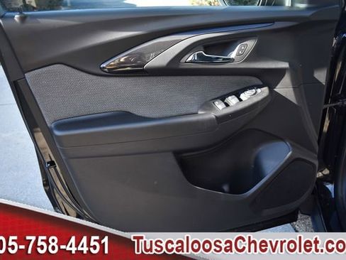 Used 2023 Chevrolet TrailBlazer LT w/ Convenience Package image 16