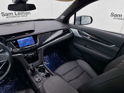 Used 2024 Cadillac XT6 Premium Luxury image 28