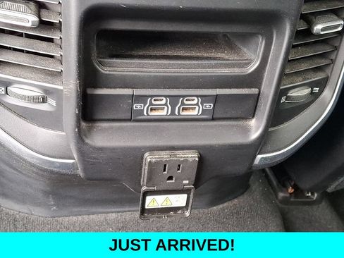 Used 2021 RAM 1500 Big Horn AWD/4WD image 11