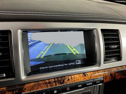 Used 2015 Jaguar XF Portfolio AWD/4WD image 13