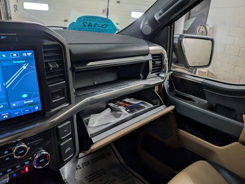 Used 2022 Ford F150 Lariat w/ Equipment Group 502A High image 14