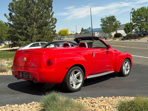 Used 2005 Chevrolet SSR w/ Preferred Equipment Group RWD image 57