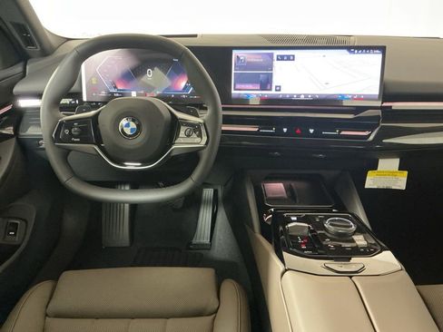 New 2026 BMW 530i w/ Premium Package RWD image 10