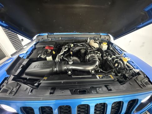 Used 2023 Jeep Gladiator High Altitude AWD/4WD image 29