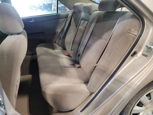 Used 2006 Toyota Camry LE FWD image 10