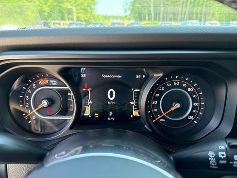 New 2026 Jeep Wrangler Unlimited Sahara AWD/4WD image 11