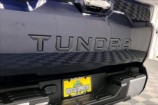 Used 2024 Toyota Tundra Limited AWD/4WD image 9