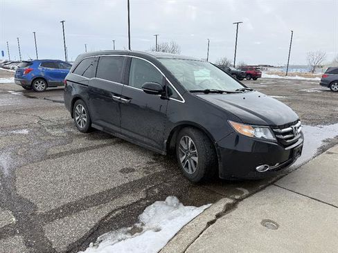 Used 2016 Honda Odyssey Touring Elite image 1