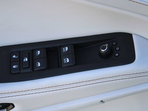 New 2026 Jeep Cherokee Limited AWD/4WD image 33