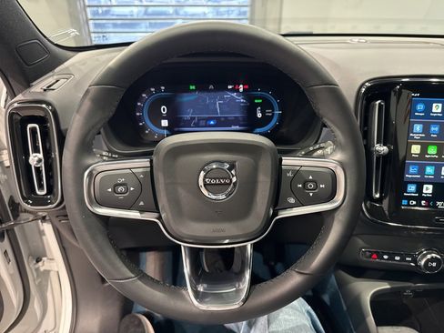 Used 2024 Volvo XC40 Recharge Plus w/ Protection Package Premier image 26