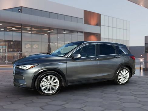 Used 2019 INFINITI QX50 Essential w/ Premium Heat Package AWD/4WD image 2