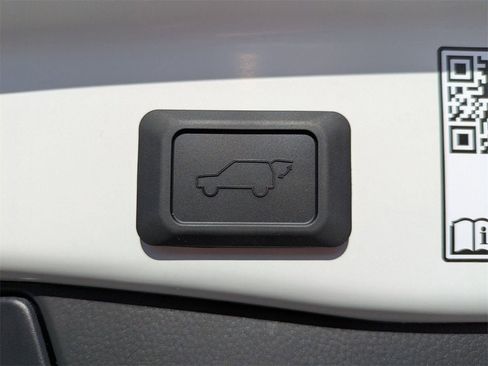 New 2025 Toyota RAV4 Limited image 22