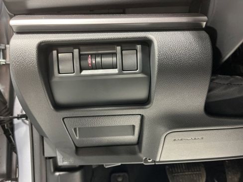 Used 2025 Subaru Impreza 2.0i image 17