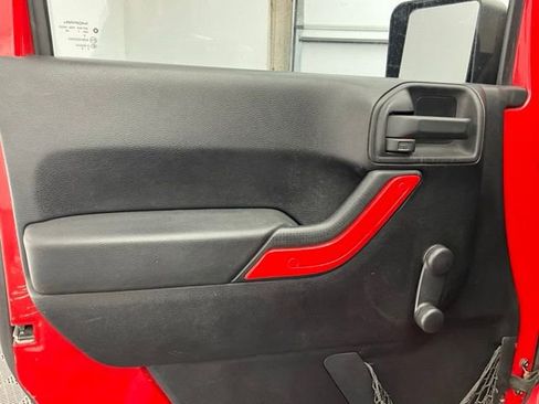 Used 2011 Jeep Wrangler Unlimited Sport image 12