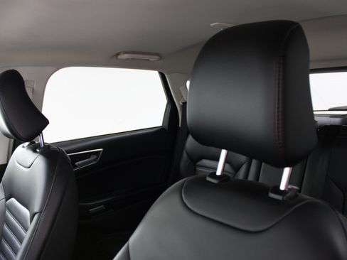 Used 2024 Ford Edge SEL AWD/4WD image 5