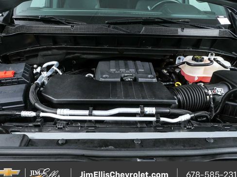 Used 2024 Chevrolet Silverado 1500 LT AWD/4WD image 31