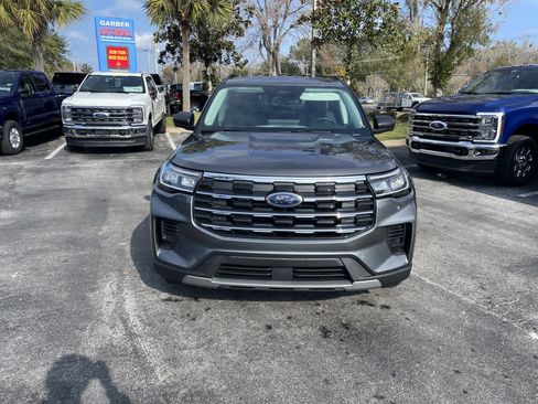 New 2026 Ford Explorer Active image 2