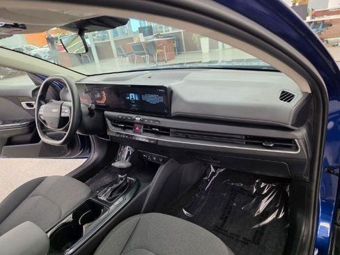 Used 2025 Kia K4 FWD image 8
