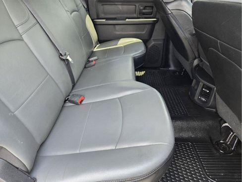 Used 2022 RAM 2500 Tradesman w/ Chrome Appearance Group RWD image 28
