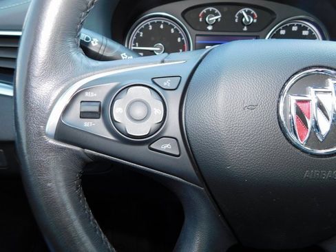 Used 2021 Buick Enclave Essence w/ Sport Touring Edition image 34