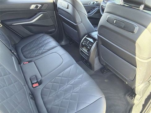 Used 2024 BMW X5 xDrive40i w/ Premium Package image 15