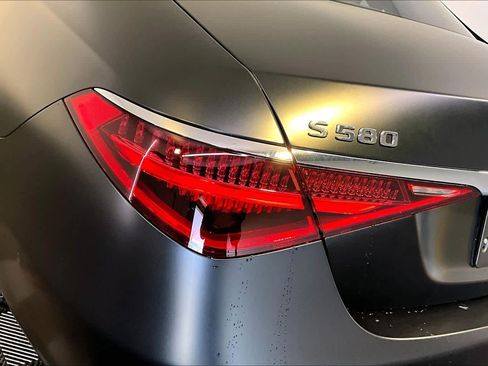 New 2026 Mercedes-Benz S 580 4MATIC Sedan image 5