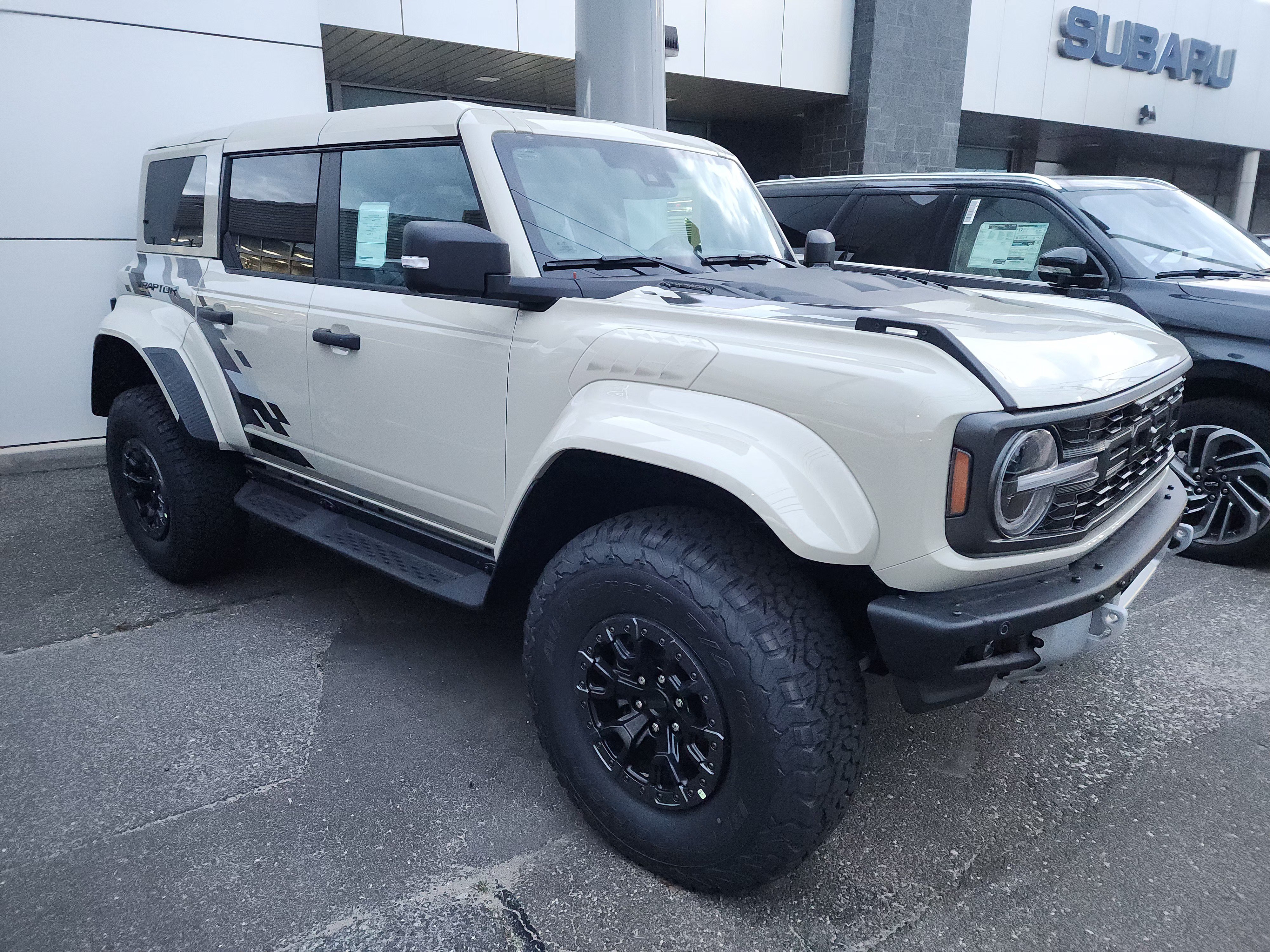 New 2025 Ford Bronco Raptor AWD/4WD image 1
