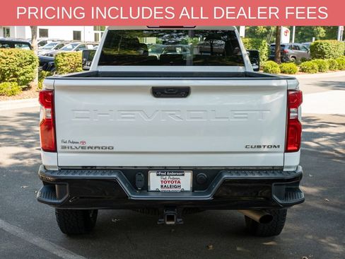 Used 2021 Chevrolet Silverado 2500 Custom w/ Custom Value Package AWD/4WD image 4