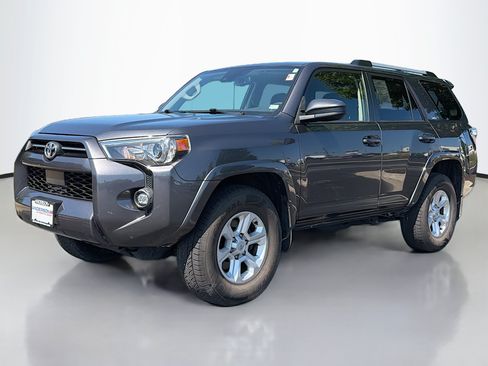 Used 2022 Toyota 4Runner SR5 AWD/4WD image 12