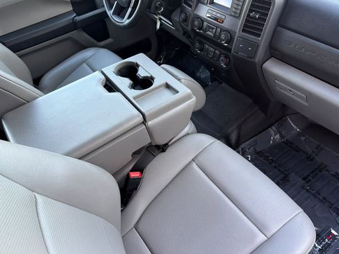 Certified 2020 Ford F250 XL w/ Power Equipment Group image 15